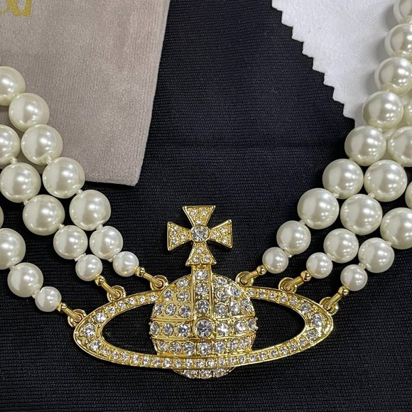 💯Vivienne Westwood Three Row Pearl bas relief Choker Necklace - Picture 2 of 6